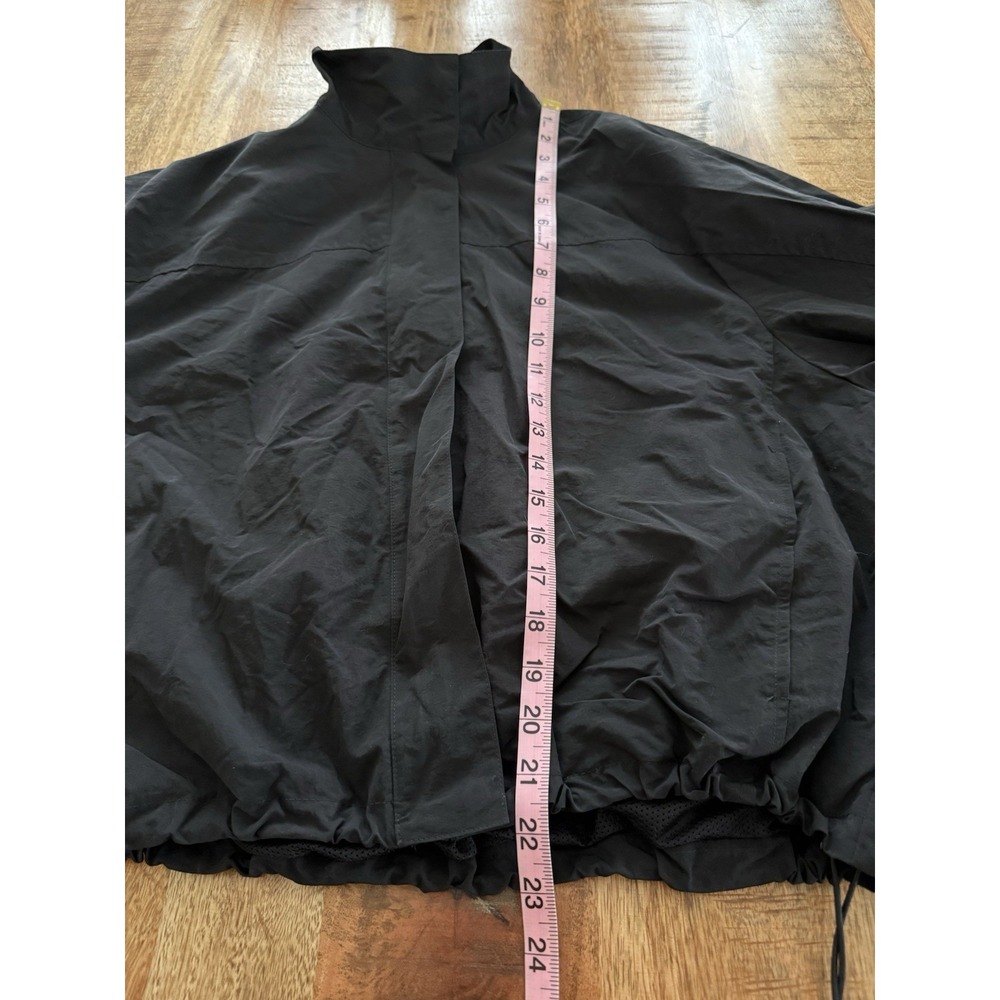 Lioness Shoreline Windbreaker Jacket Women S Black Cotton Oversized Drawstring - Picture 12 of 12